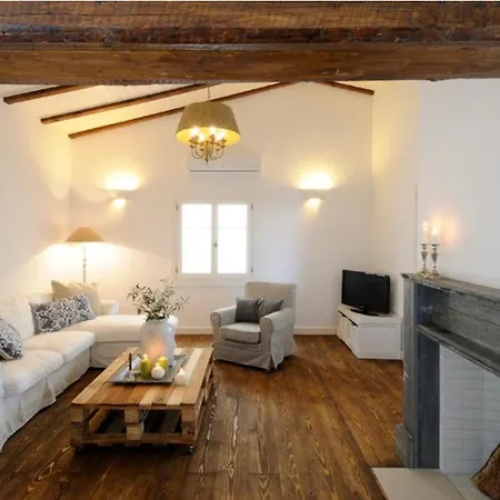Anelina Paxos Residences *